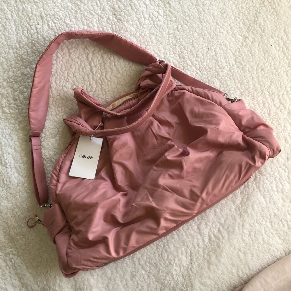 Caraa Nimbus Large Duffel Bag with tag